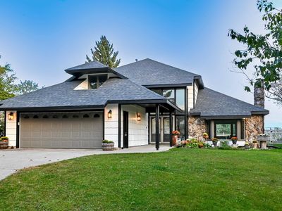 2508 10th Ave NW, Minot, ND, 58703