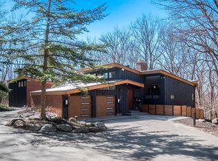 855 Country Club Rd, Ann arbor, MI 48105