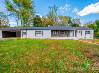 908 13th St NW, Conover, NC 28613
