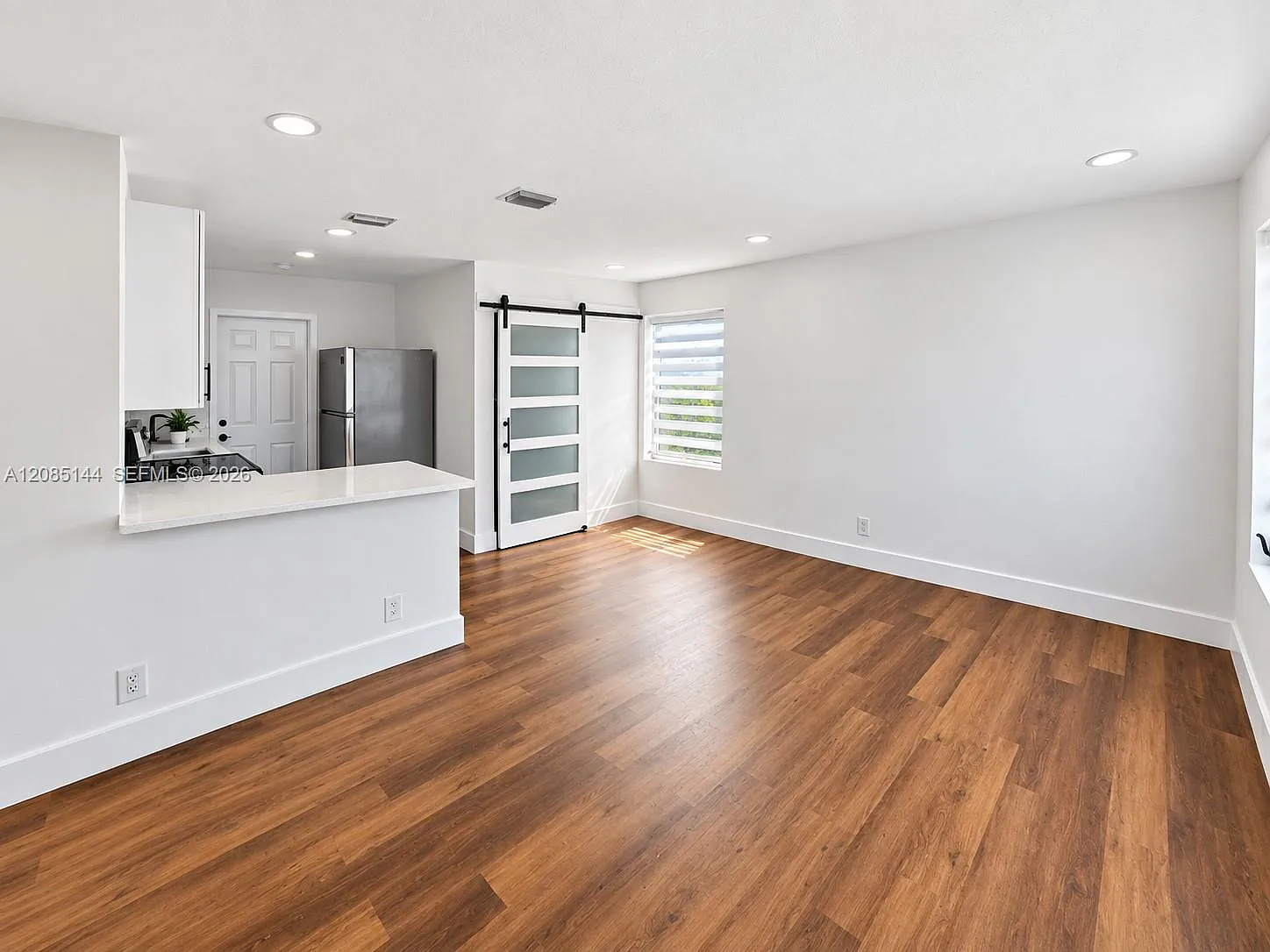 Roosevelt Estates — Photo 3