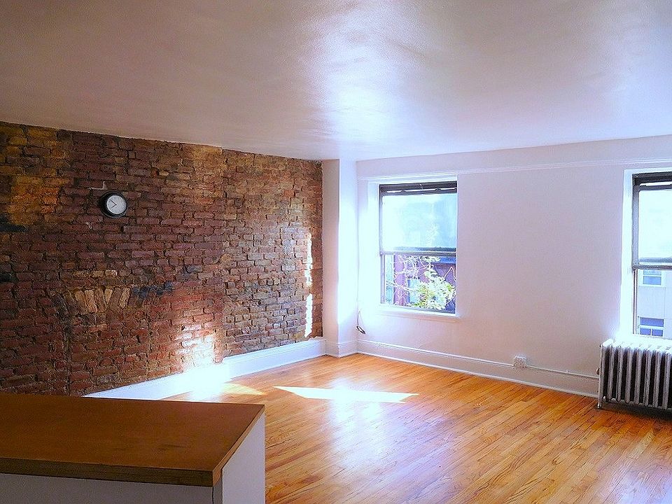 1st image of 71 Saint Marks Pl APT 10