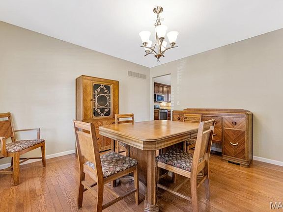 5th image of 2094 Autumn Wood Dr