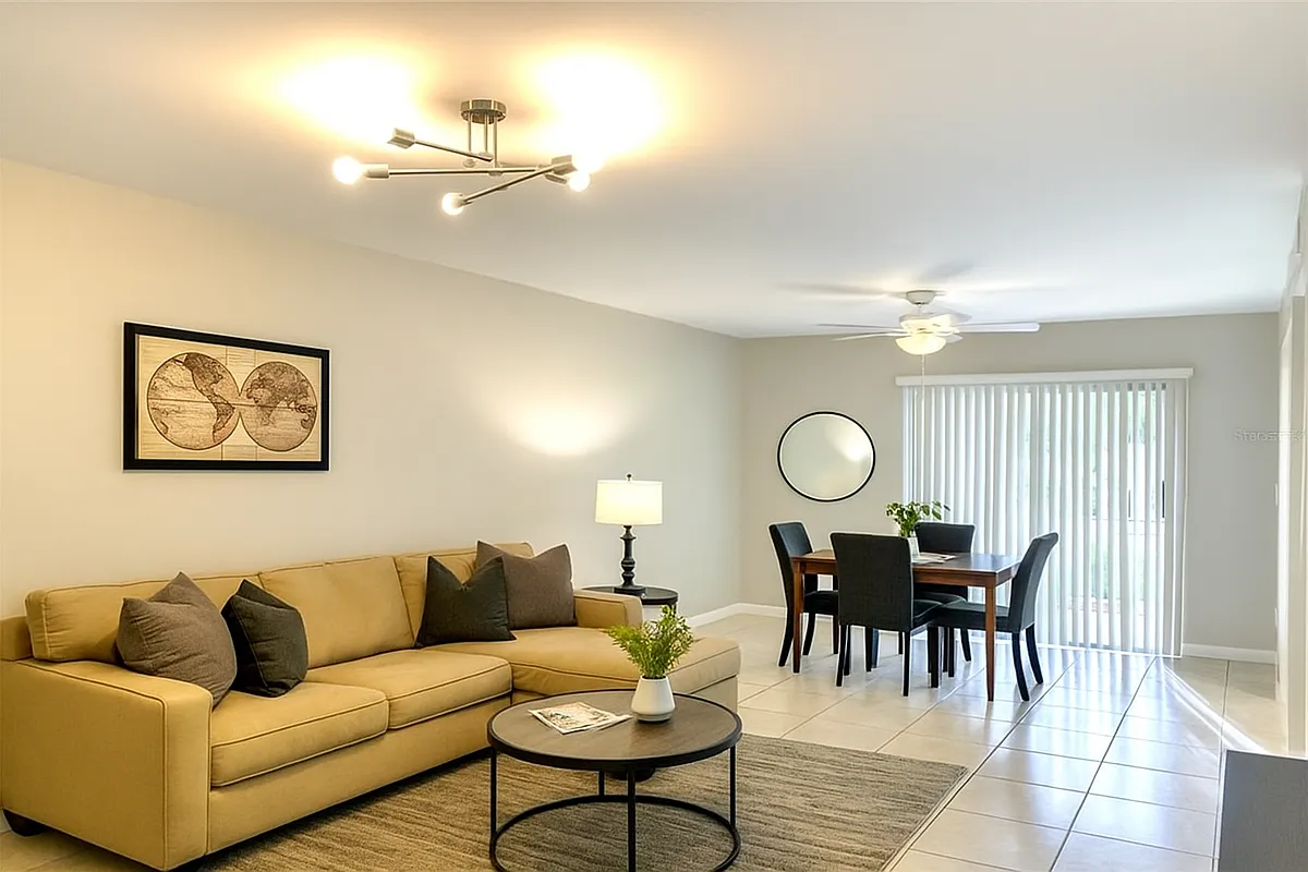 2 bed, 2.0 bath, 1097 sqft, $2,300 — Photo 2