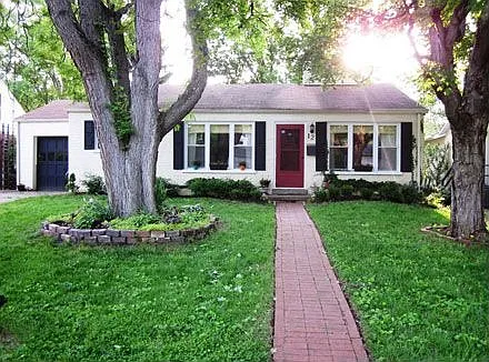 12 Avon Pl photo 1