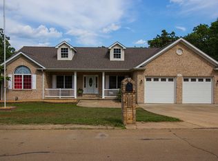 588 Champs Elysees Dr, Bonne Terre, MO 63628