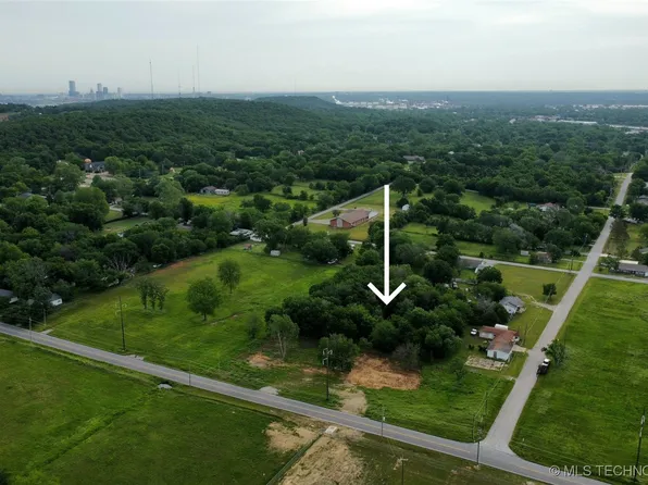 4265 S 49th West Ave, Tulsa, OK 74107