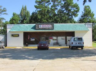 2059 Oak Grove Rd, Hattiesburg, MS 39402