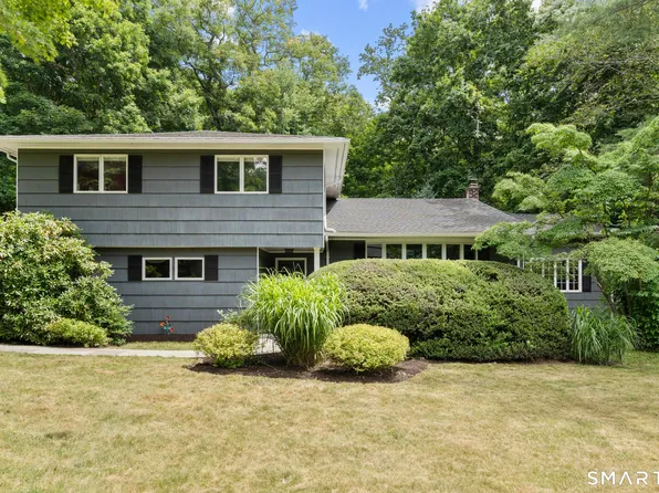 8 Huckleberry Drive South, Norwalk, CT 06850