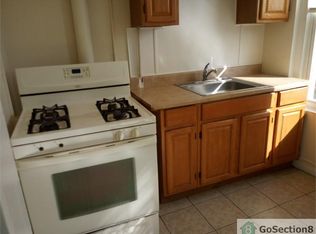 904 N 8th St FL 2, Reading, PA 19604