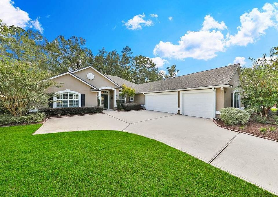 1st image of 533 Oakmont Dr