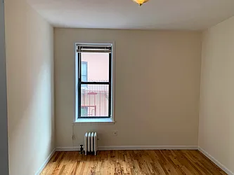 Rented by Century 21 Premier 