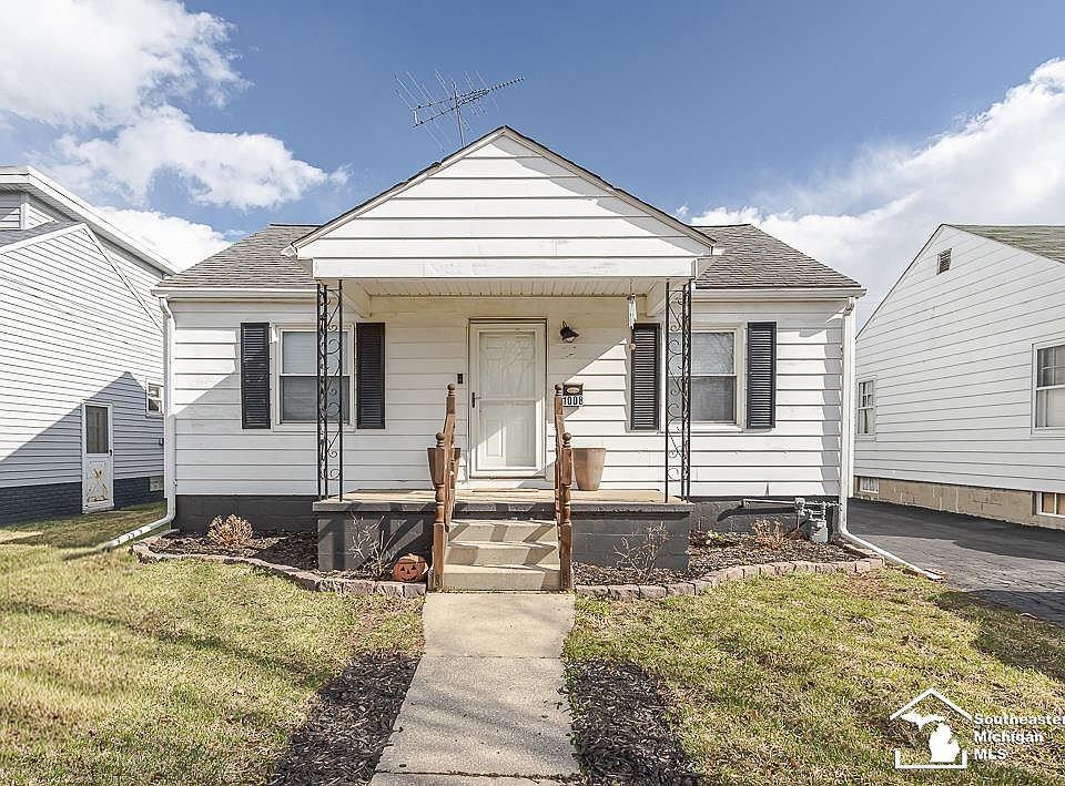 1st image of 1008 Maple Ave