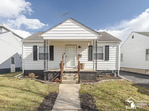 1008 Maple Ave, Monroe, MI 48162
