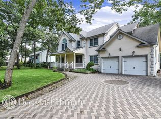 15 Plaza Ln #AK, Selden, NY 11784