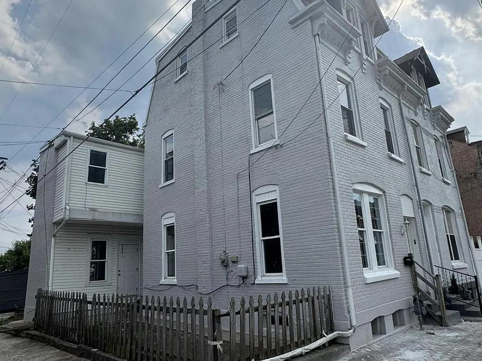 532 Windsor St
