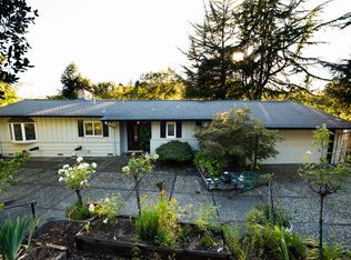 686 Carroll Dr, Moraga, CA 94556