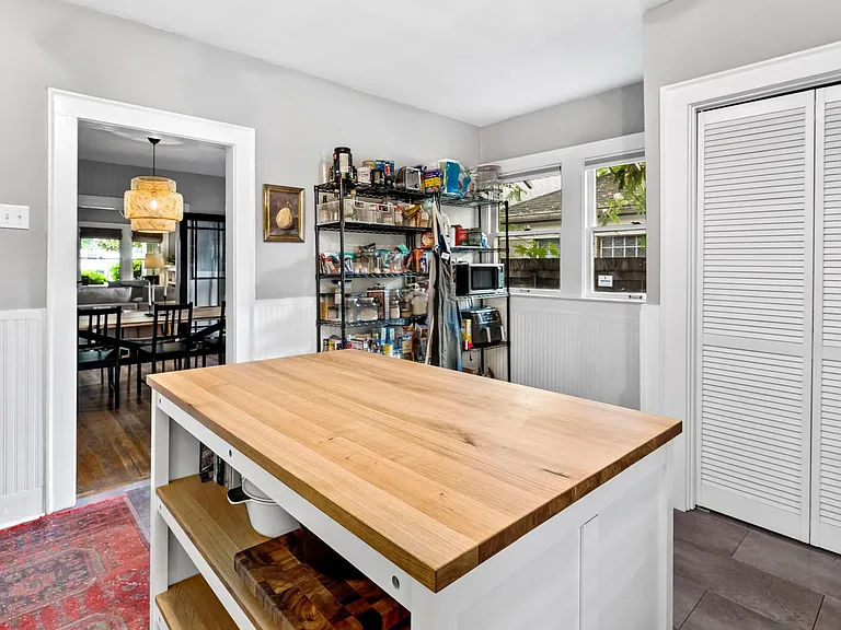 5339 Vanderbilt Ave — Photo 19