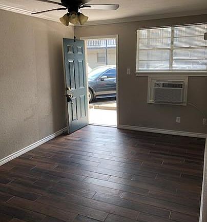 5th image of 5007 Paige St #4