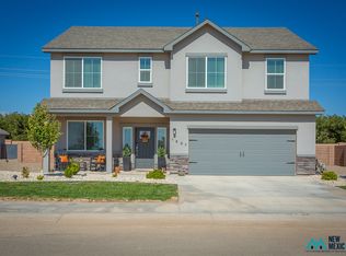1607 Magnolia Ln, Roswell, NM 88201