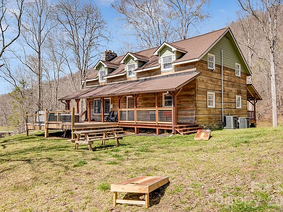 2nd image of 114 Johns Creek Rd