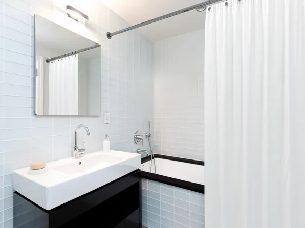 554 West 54th Street image 9 of 57