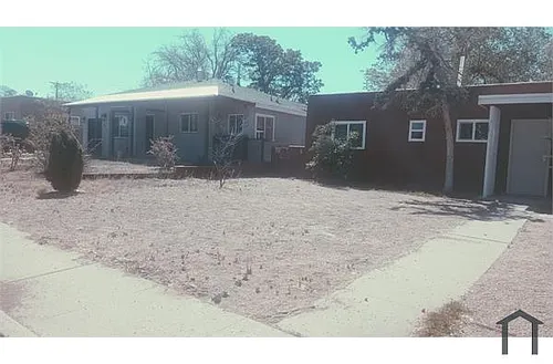 8906 Aztec Rd NE Photo 1