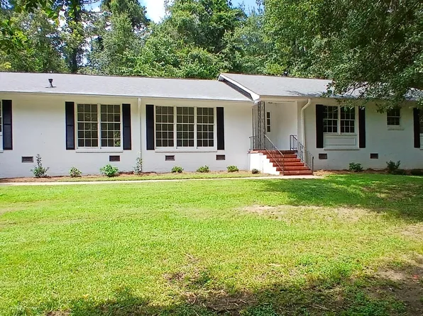 131 Crestwood Dr, Macon, GA 31211