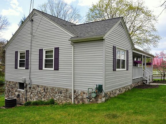 2nd image of 102 Church St