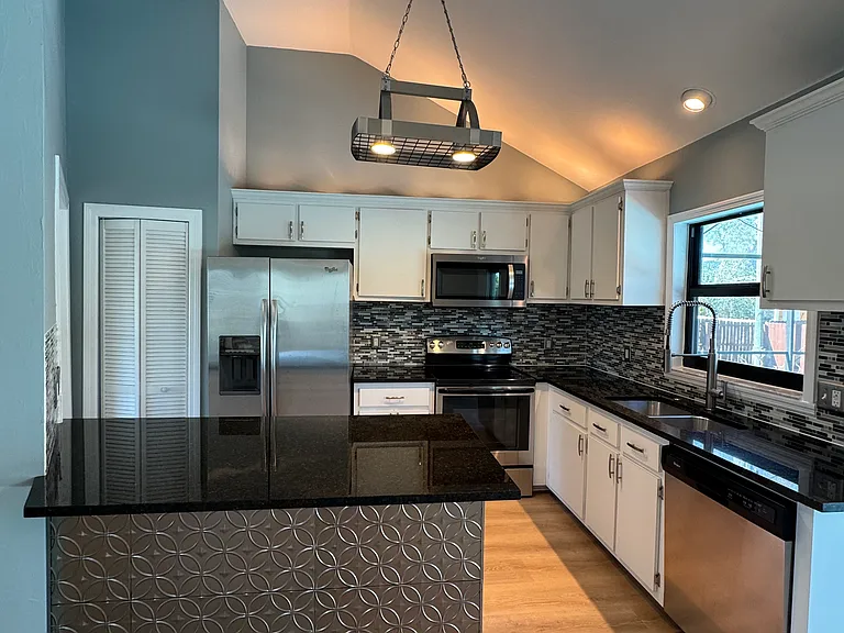 8365 Bahamas Rd — Photo 15