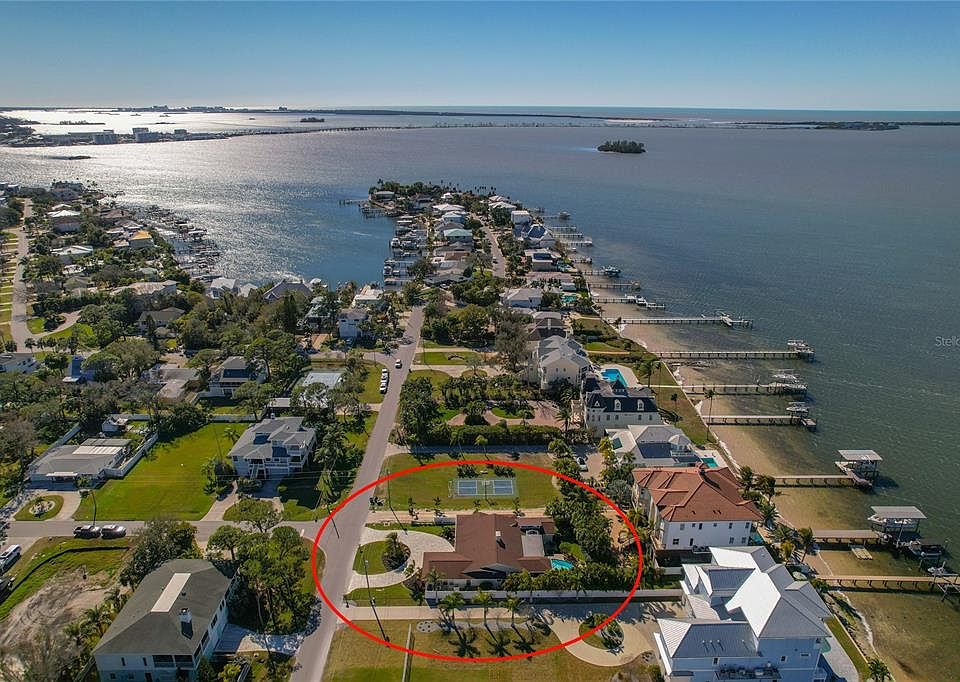 1st image of 272 Shore Dr