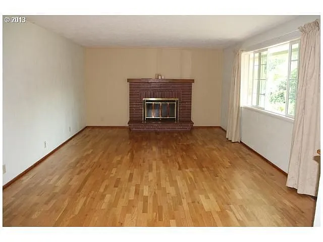 1782 Hemlock St photo 1