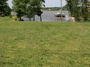 3031 Lakeshore Dr, Old Hickory, TN 37138