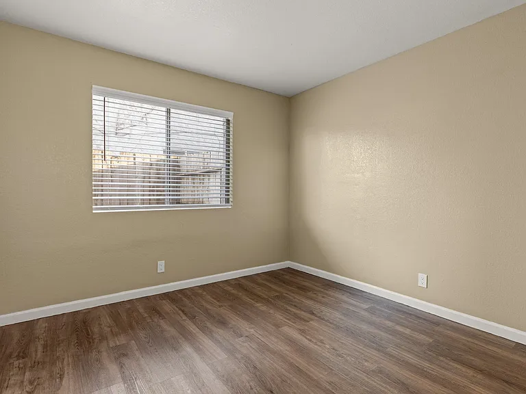 Cedar Park Apartments — Photo 6