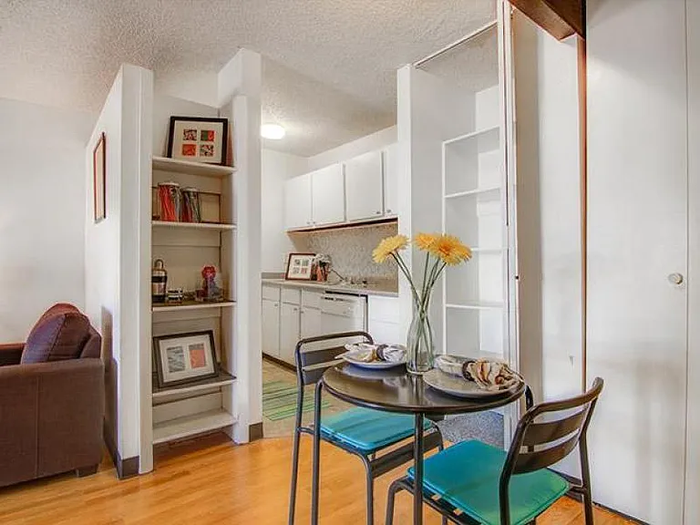 The Grove Apartments — Photo 6