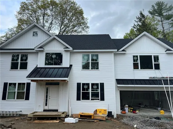 32 Endeavor Street, Trumbull, CT 06611