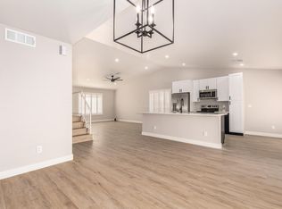 7132 W Morrow Dr, Glendale, AZ 85308