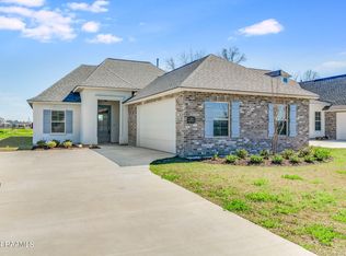 207 Sweet Harvest Rd, Youngsville, LA 70592