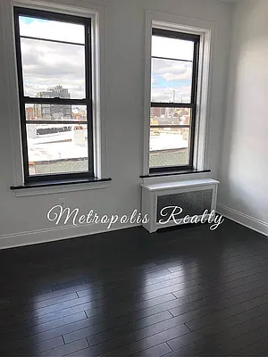 Rented by Metropolis International Realty Inc. | media 18