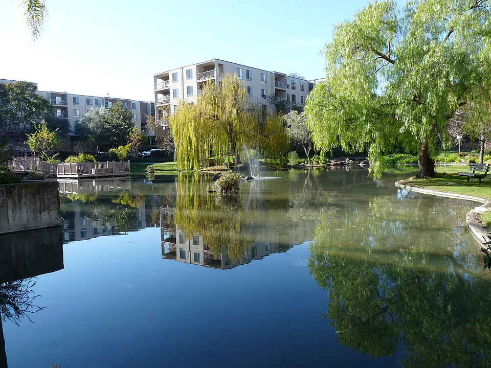 340 N Civic Dr #203