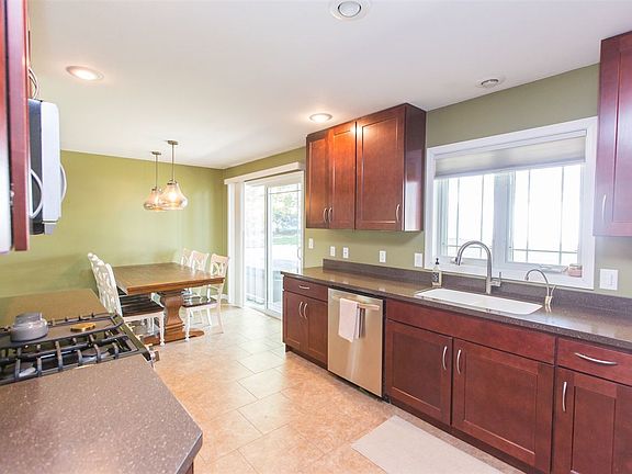 4th image of 1505 Cantebury Cir
