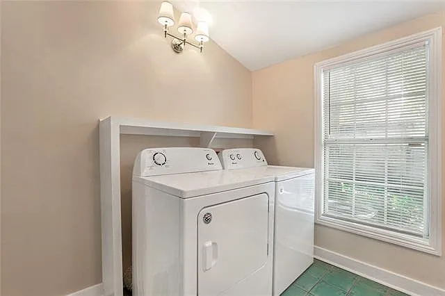 708 Louisa St #E — Photo 11