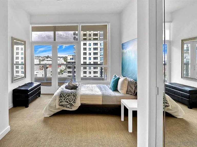 350 W Ash St W #804 — Photo 3