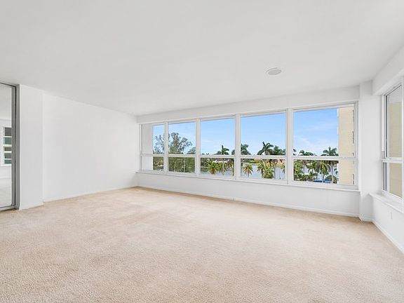 4th image of 4925 Collins Ave APT 4J