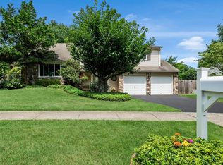 142 Windham Dr, Langhorne, PA 19047