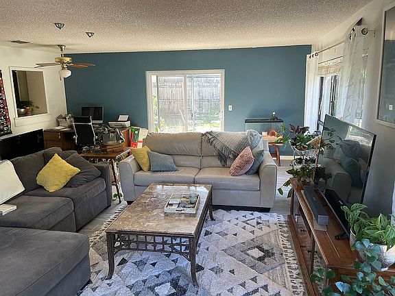 5th image of 1083 Leeway Ct