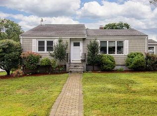10 Fabens St, Saugus, MA 01906
