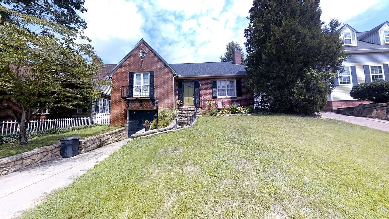 1830 Wiltshire Blvd photo 1
