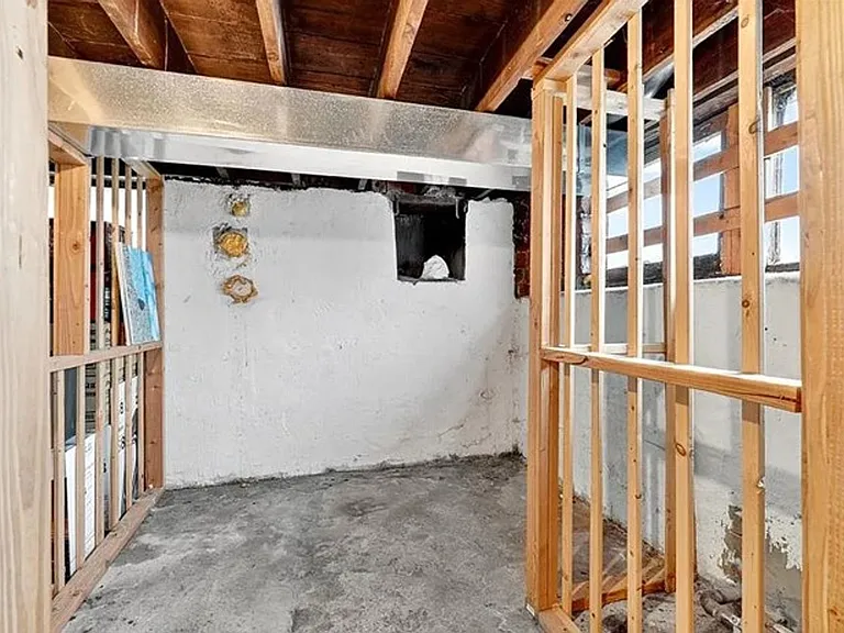 4217 Blaine Ave — Photo 6
