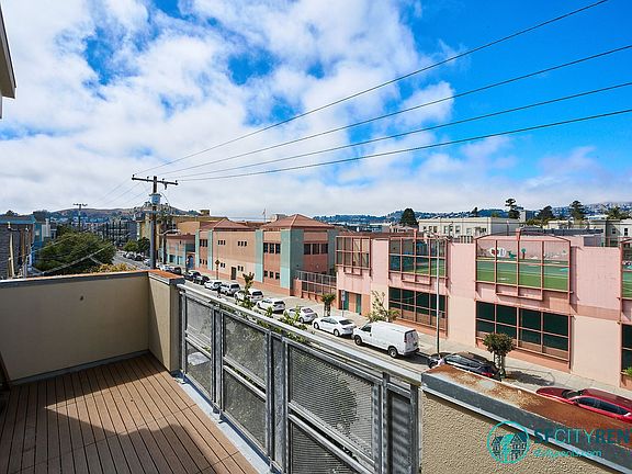 4th image of 2501 Harrison St Ste 16