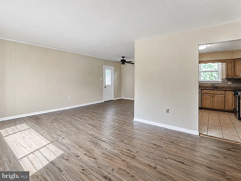 11312 Old Fort Rd — Photo 2